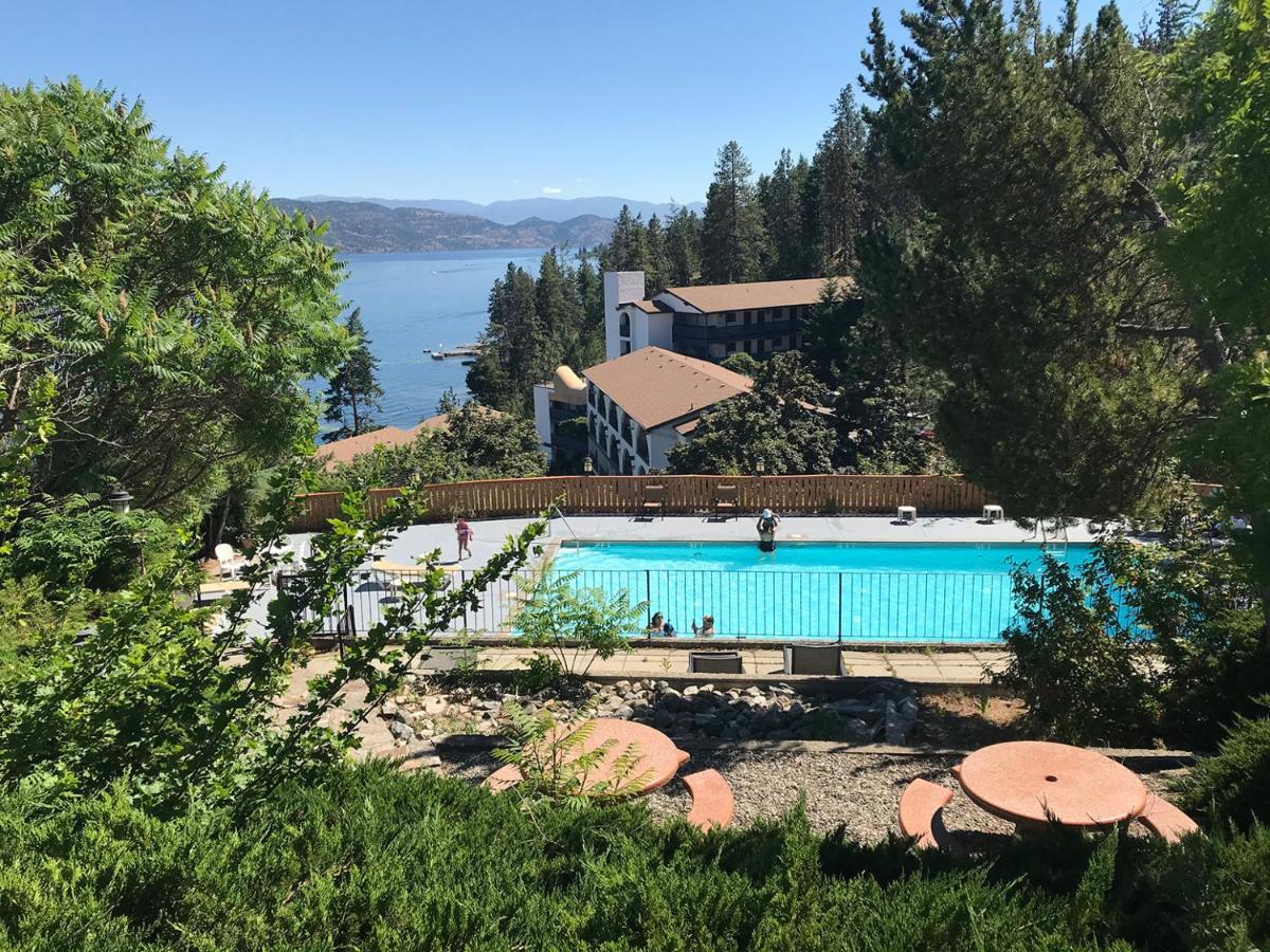 Cozystay Signature Lake Okanagan Resort Kelowna Exterior foto