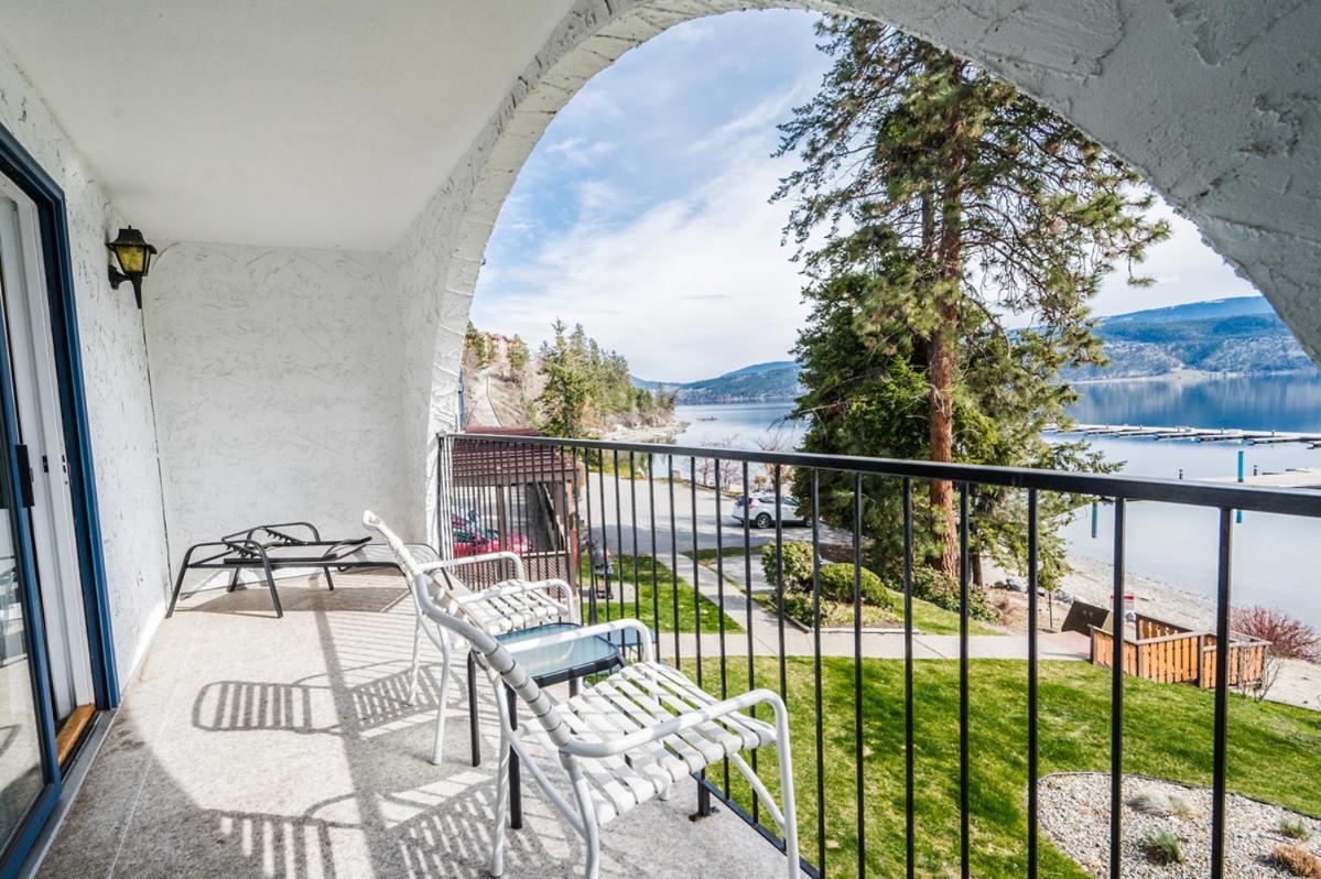 Cozystay Signature Lake Okanagan Resort Kelowna Exterior foto