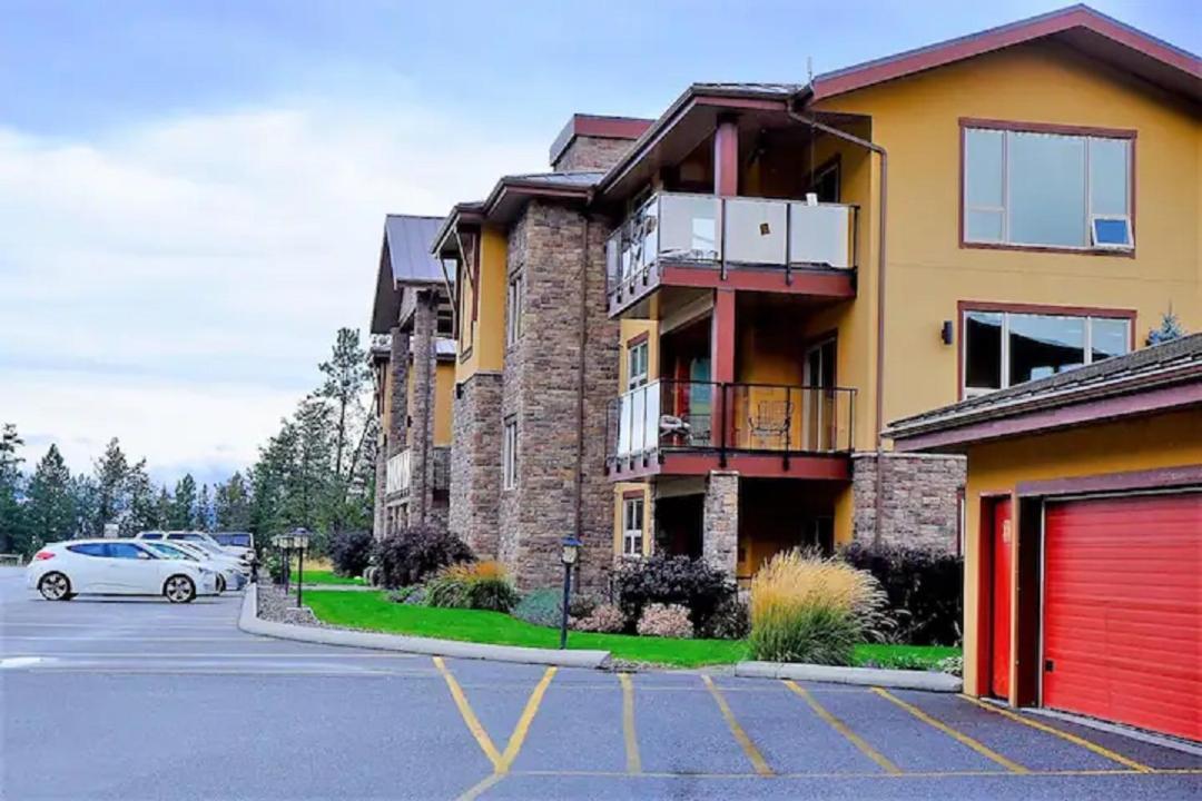 Cozystay Signature Lake Okanagan Resort Kelowna Exterior foto