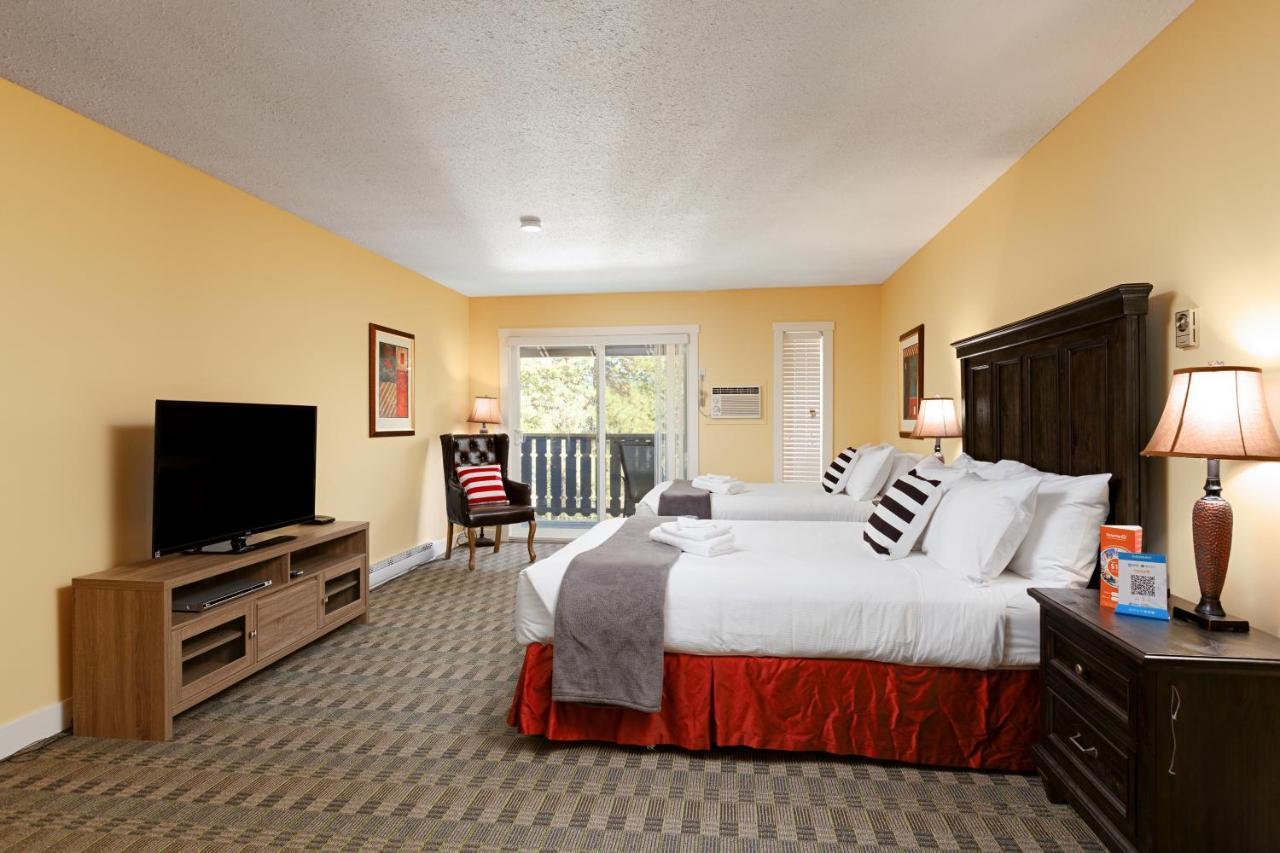 Cozystay Signature Lake Okanagan Resort Kelowna Exterior foto